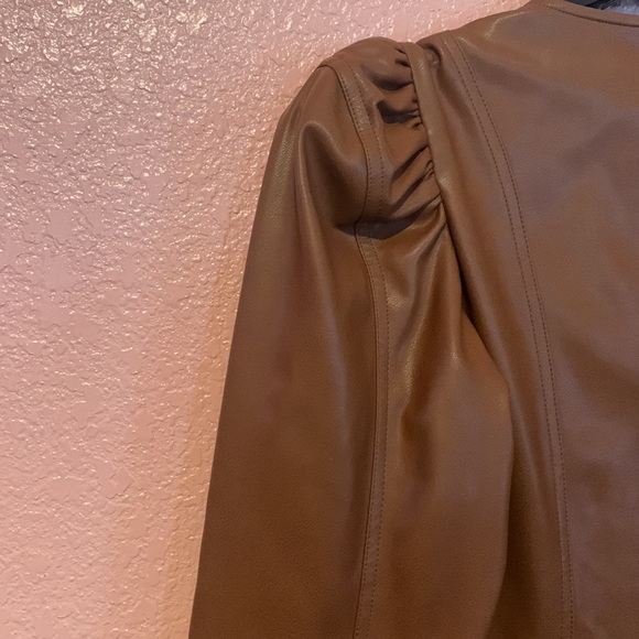 NWT V-Neck Jumpsuit - Picture 7 of 13